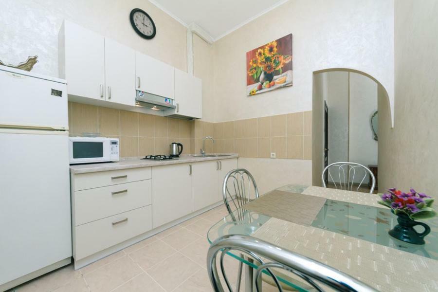 Apartment On Saksahanskoho Street Kiev Ngoại thất bức ảnh